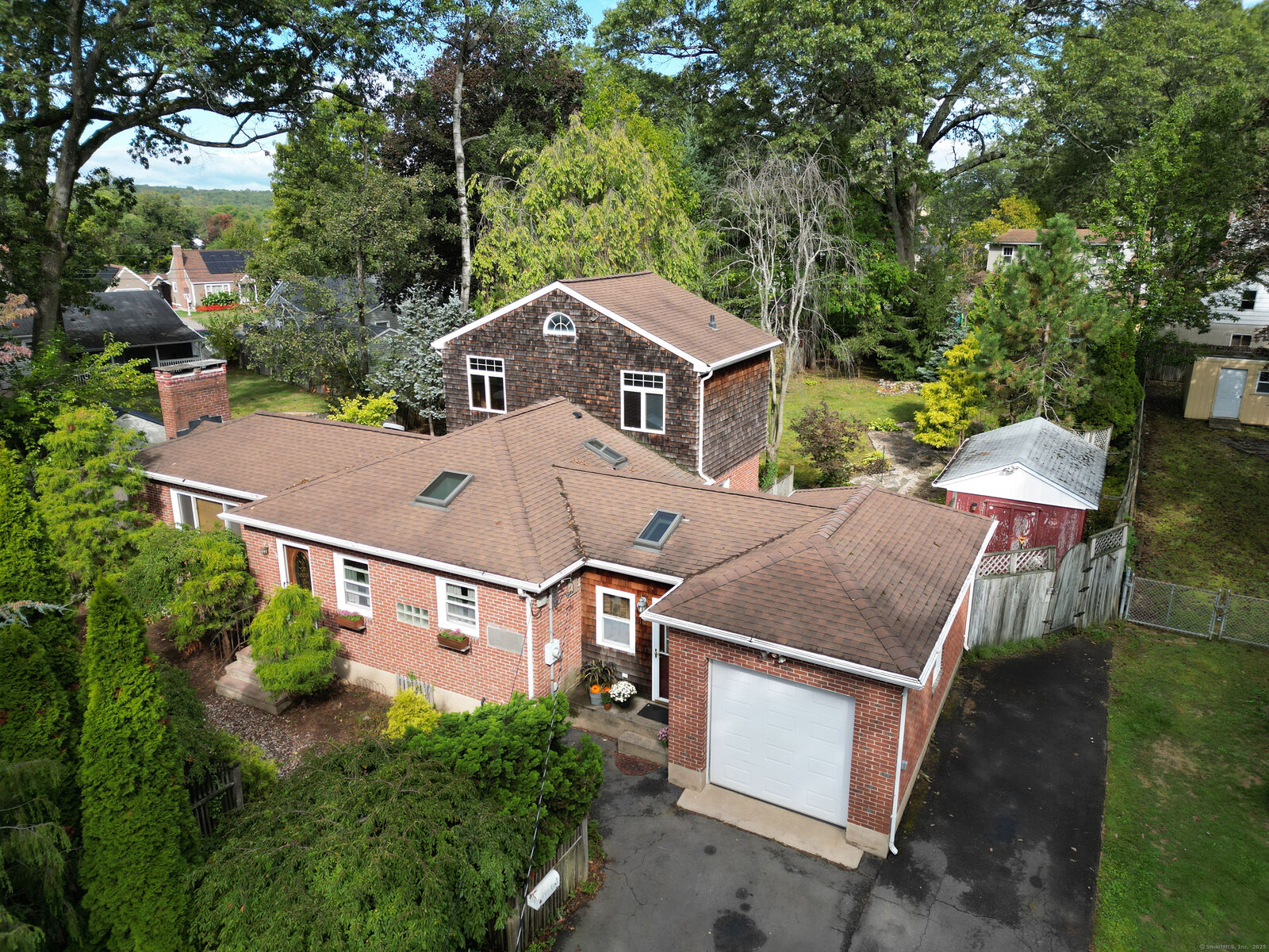 Property Photo:  101 Maplehurst Avenue  CT 06053 