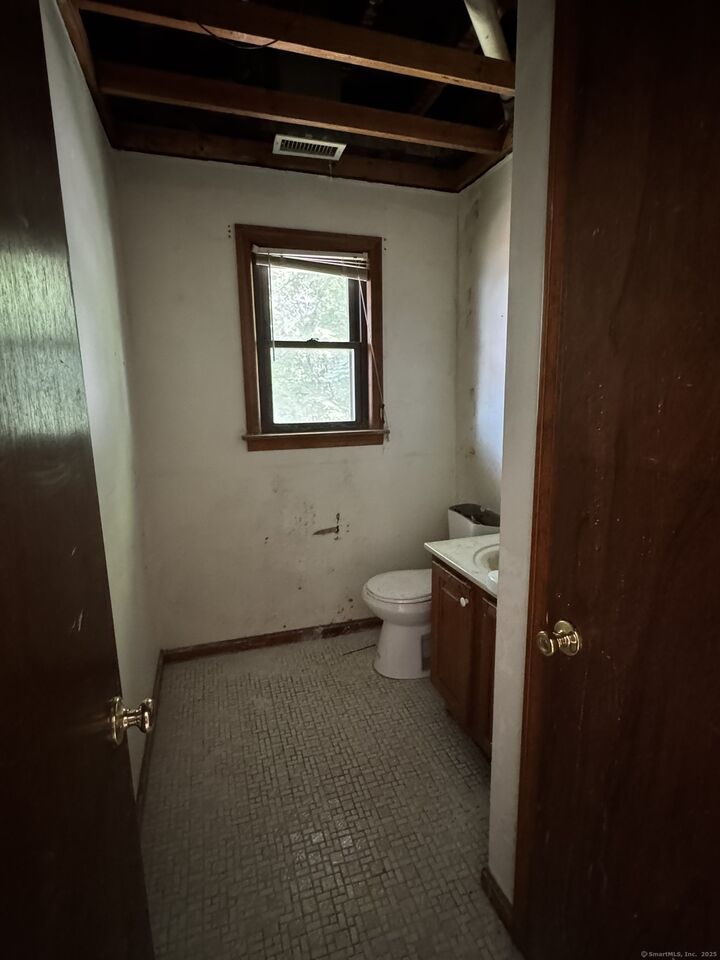 Property Photo:  95 Lenox Street Apt L  CT 06513 