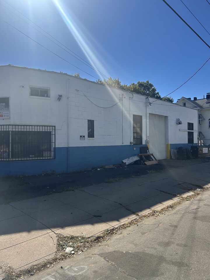 Property Photo: 36 Salem Street CT 06519