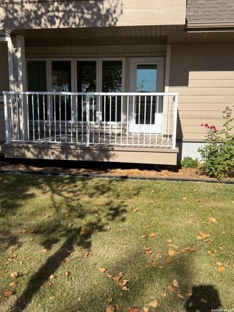 Property Photo: 318 108th Street W 101 SK S7N 1P8