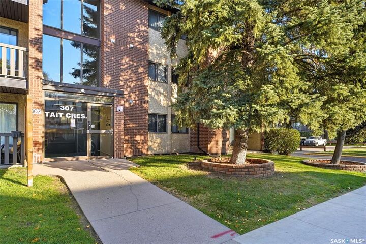 Property Photo: 307 Tait Crescent 101 SK S7H 5L6