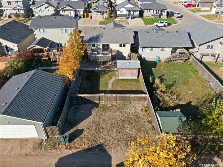 Property Photo:  220 Warwick Crescent  SK S0K 4S0 