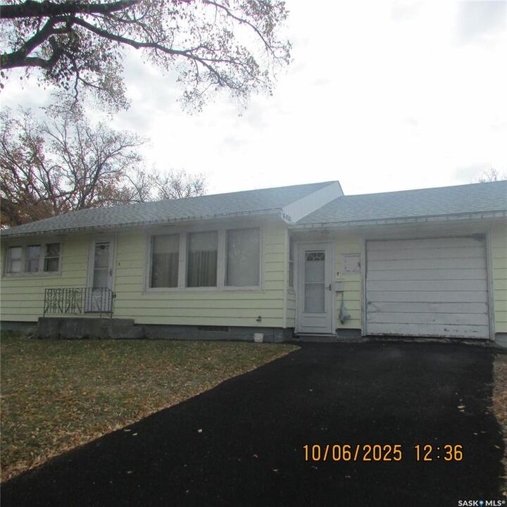 Photo de la propriété:  2600 Wascana Street  SK S4S 0L8