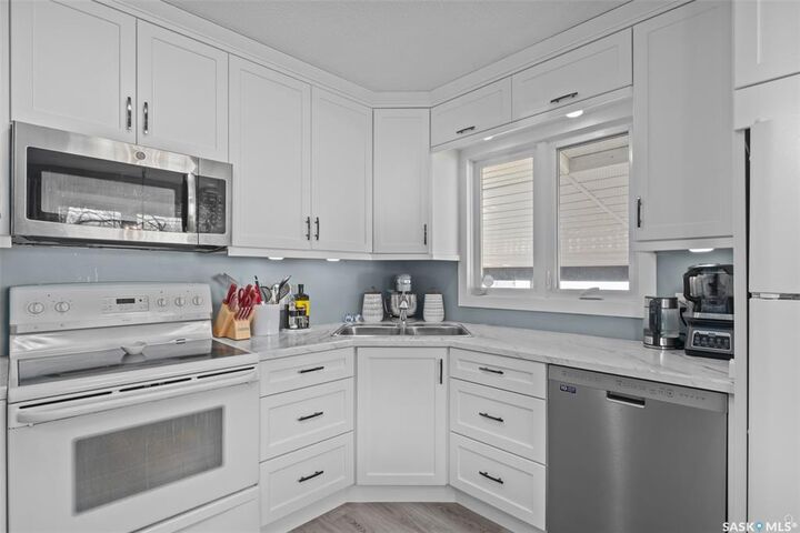 Property Photo: 1361 3rd Street E SK S6V 0J8