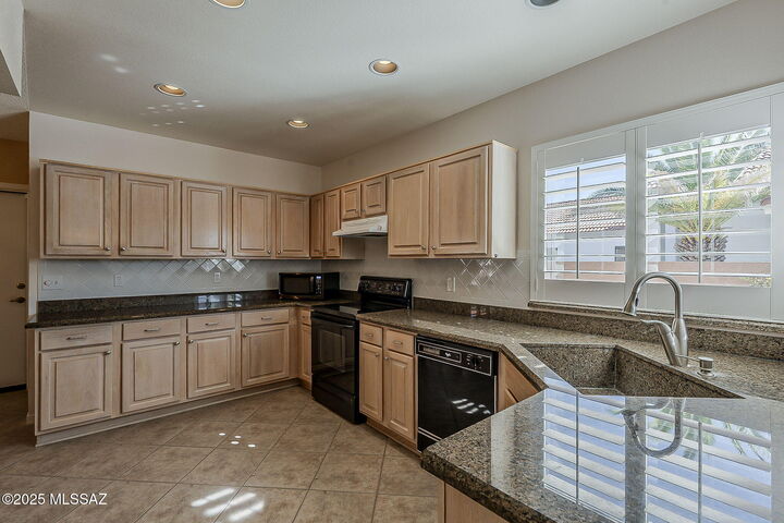 Property Photo: 38094 S Desert Star Drive AZ 85739