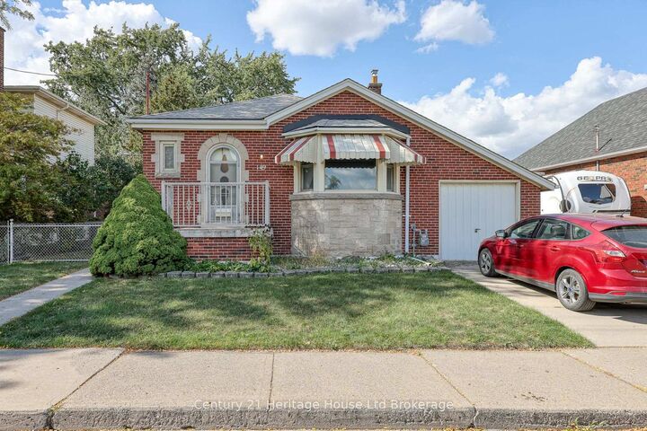 149 Strathearne Avenue  Hamilton ON L8H 5K7 photo