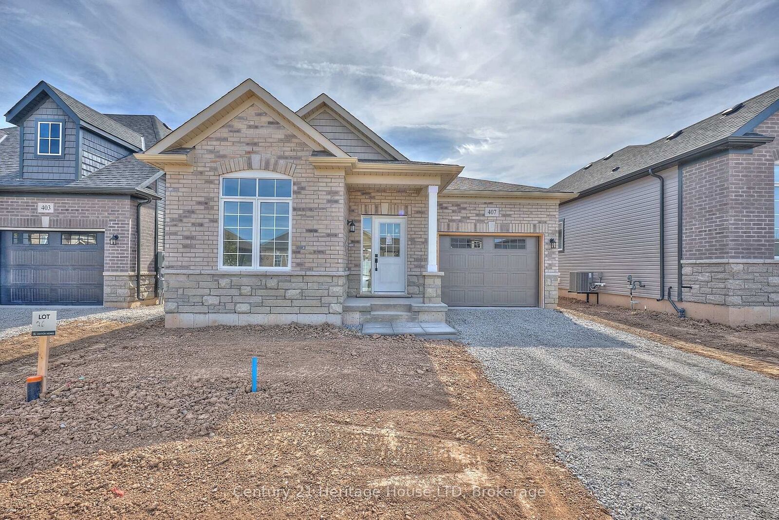 Property Photo: 407 Louisa Street ON L2A 6T6