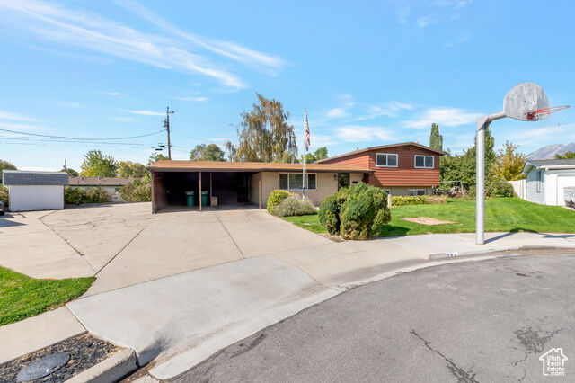 Property Photo:  189 W 850 S  UT 84058