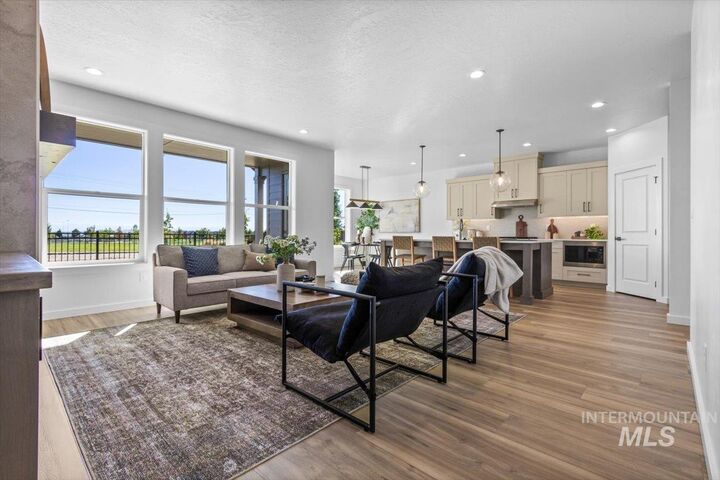 Property Photo: 2365 E Valensole St ID 83642