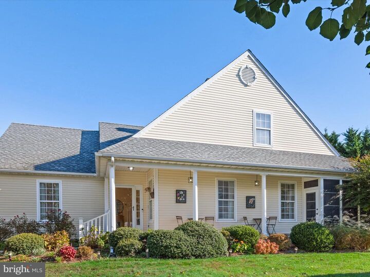 Property Photo:  24 Avebury Court  DE 19971 