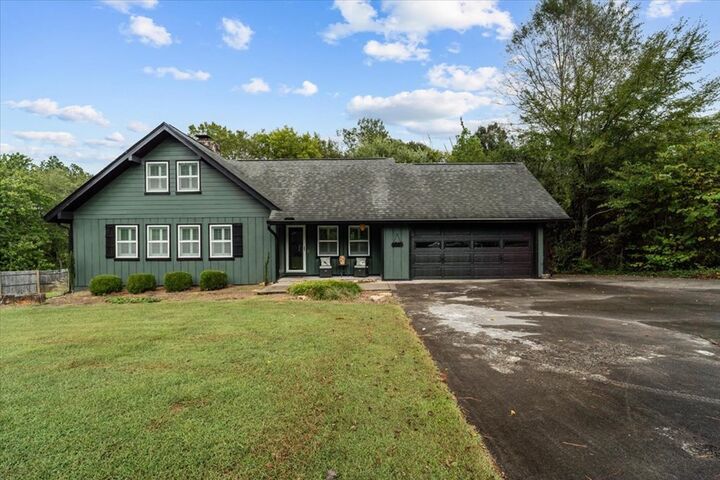 Property Photo: 1915 Brookhaven Circle GA 30720