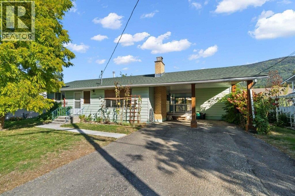Property Photo: 7150 49 Street Northeast BC V0E 1K0