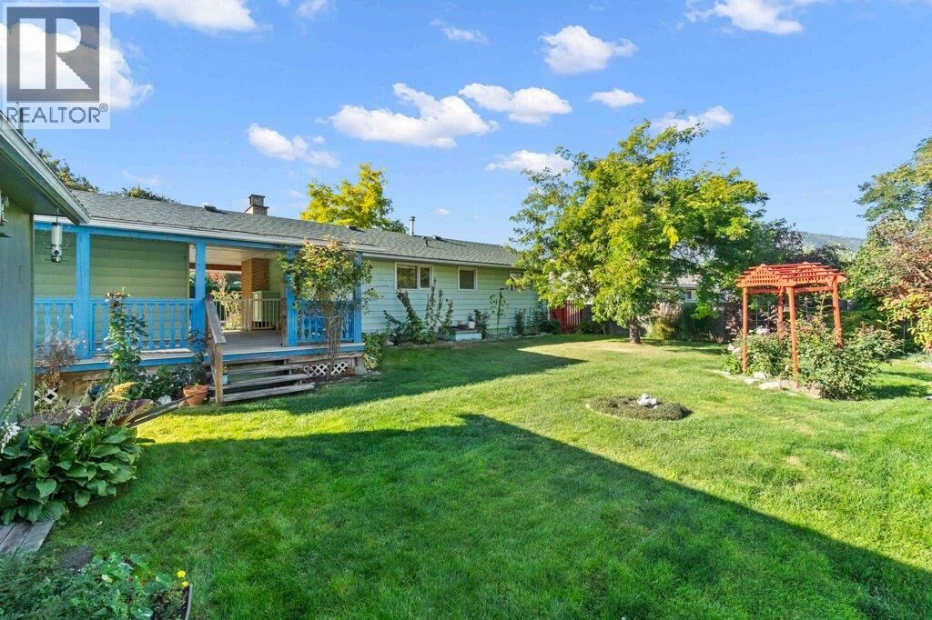 Photo de la propriété: 7150 49 Street Northeast BC V0E 1K0