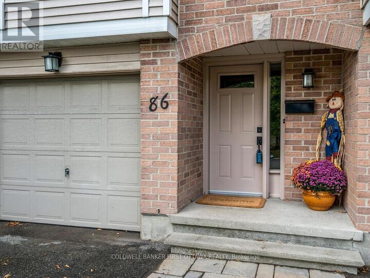 Property Photo:  86 Lightfoot Place  ON K2L 3L9 