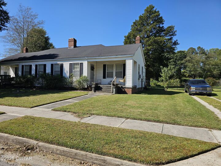 Property Photo: 11 Gregg Street TN 38301