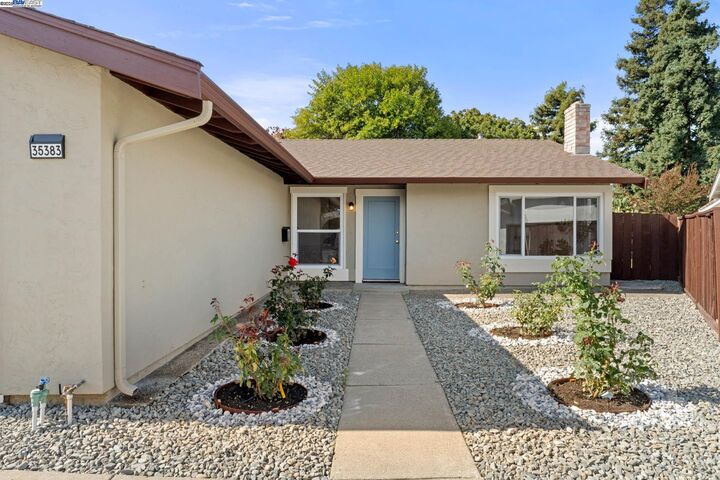 Property Photo: 35383 Purcell Pl CA 94536