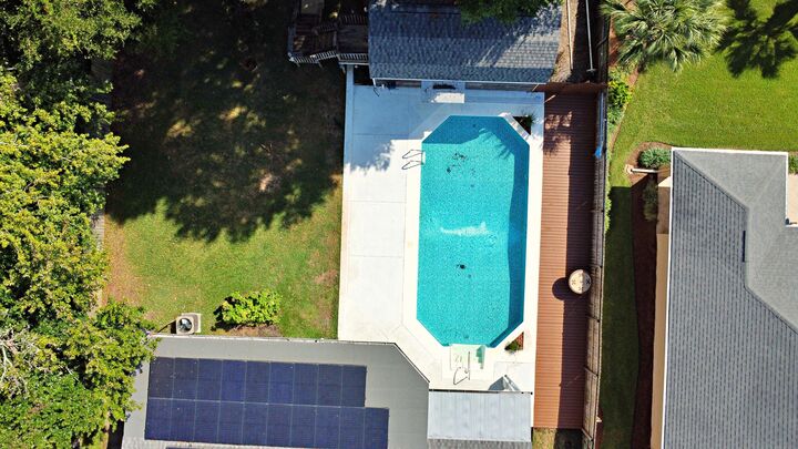 Property Photo:  25 NW Memorial Parkway  FL 32548