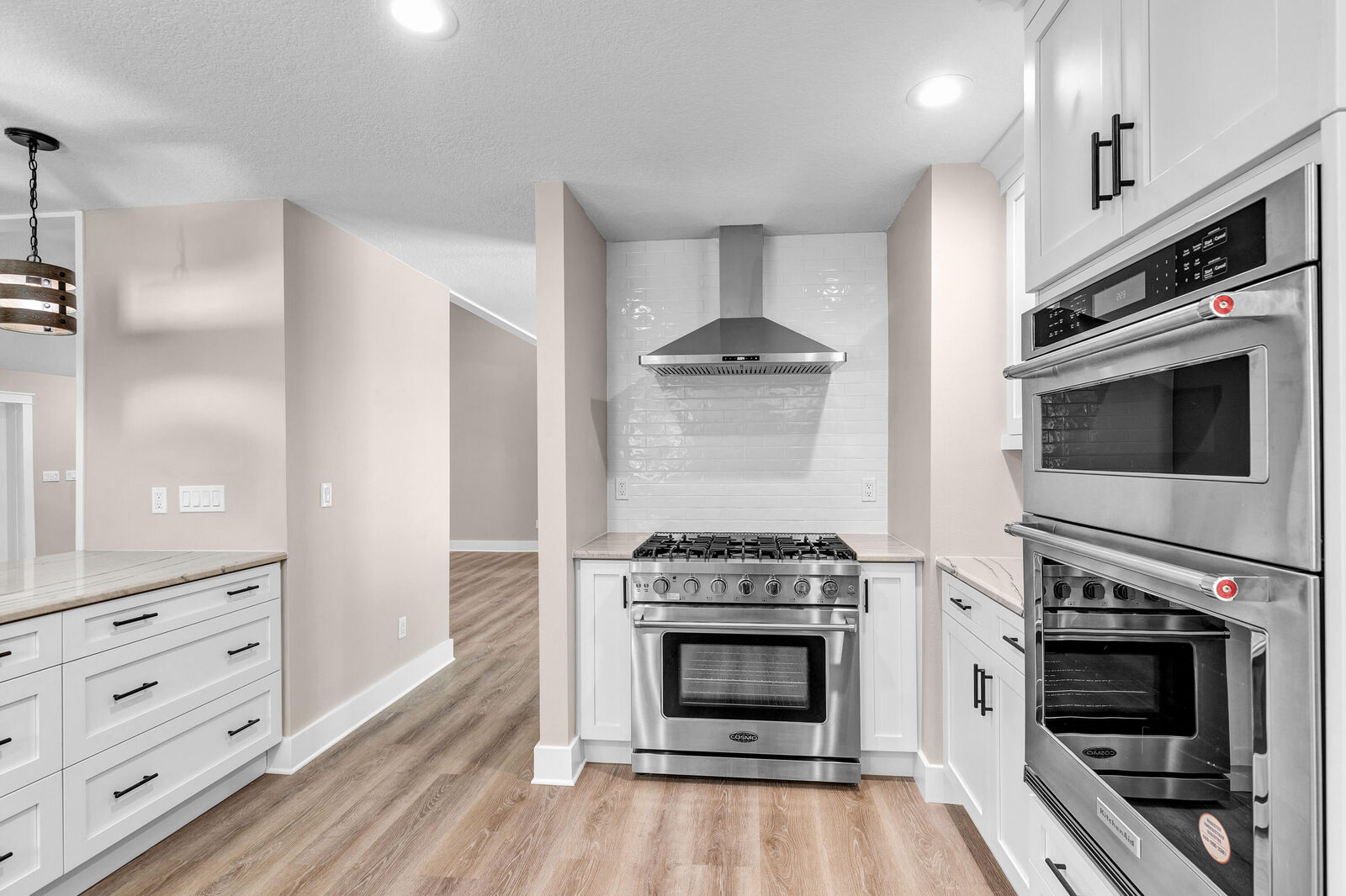 Property Photo: 343 Oaklake Lane FL 32578
