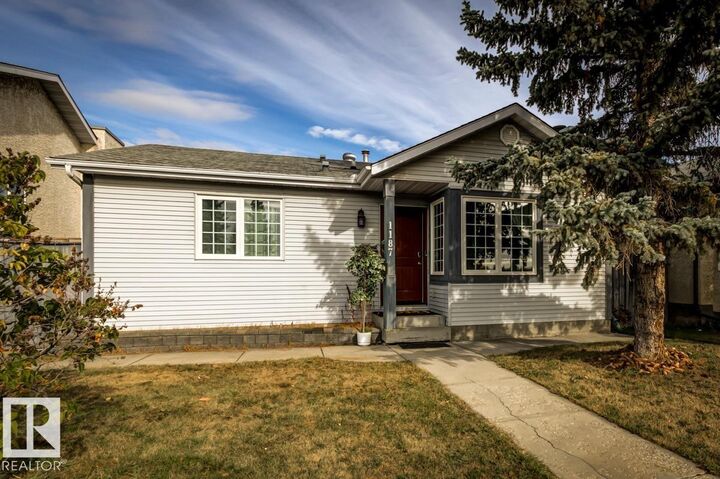 1187 Lakewood Road NW  Edmonton AB T6K 4C6 photo