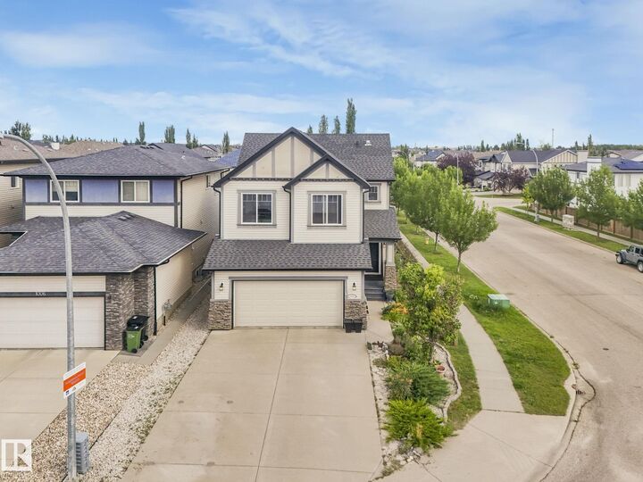 1004 Secord Promenade NW  Edmonton AB T5T 4A4 photo