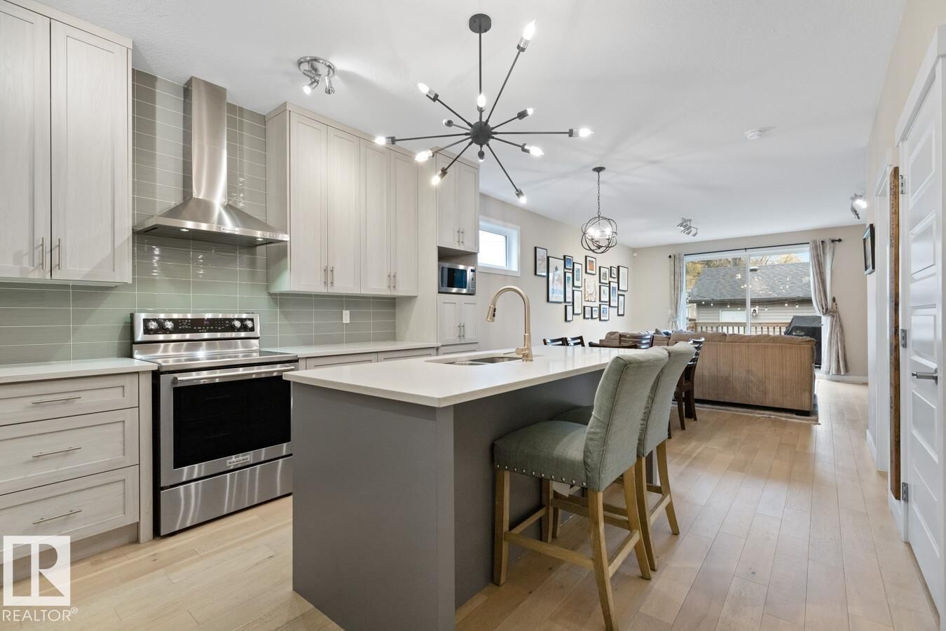 Property Photo:  9535 155 Street NW  AB T5P 2K3 