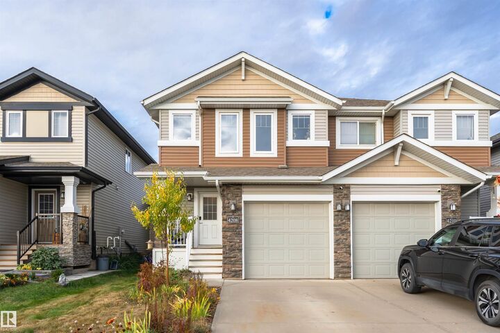 4208 204 St NW  Edmonton AB T6M 0R8 photo