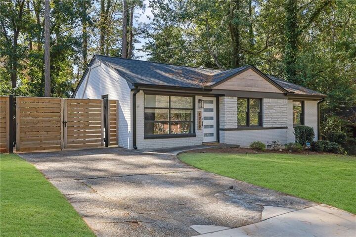 Property Photo: 1719 San Gabriel Avenue GA 30032
