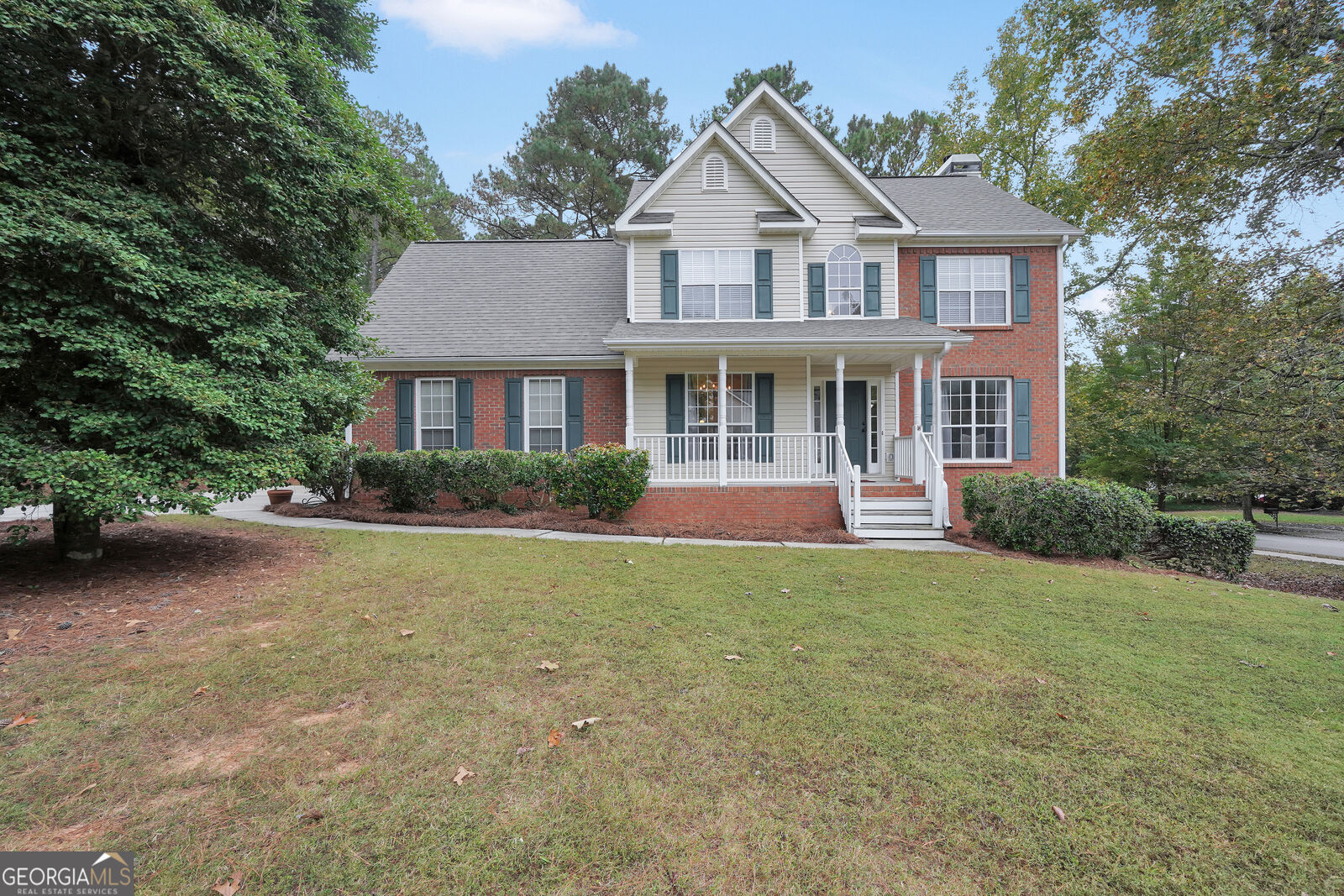 Property Photo: 1100 River Green Court GA 30252