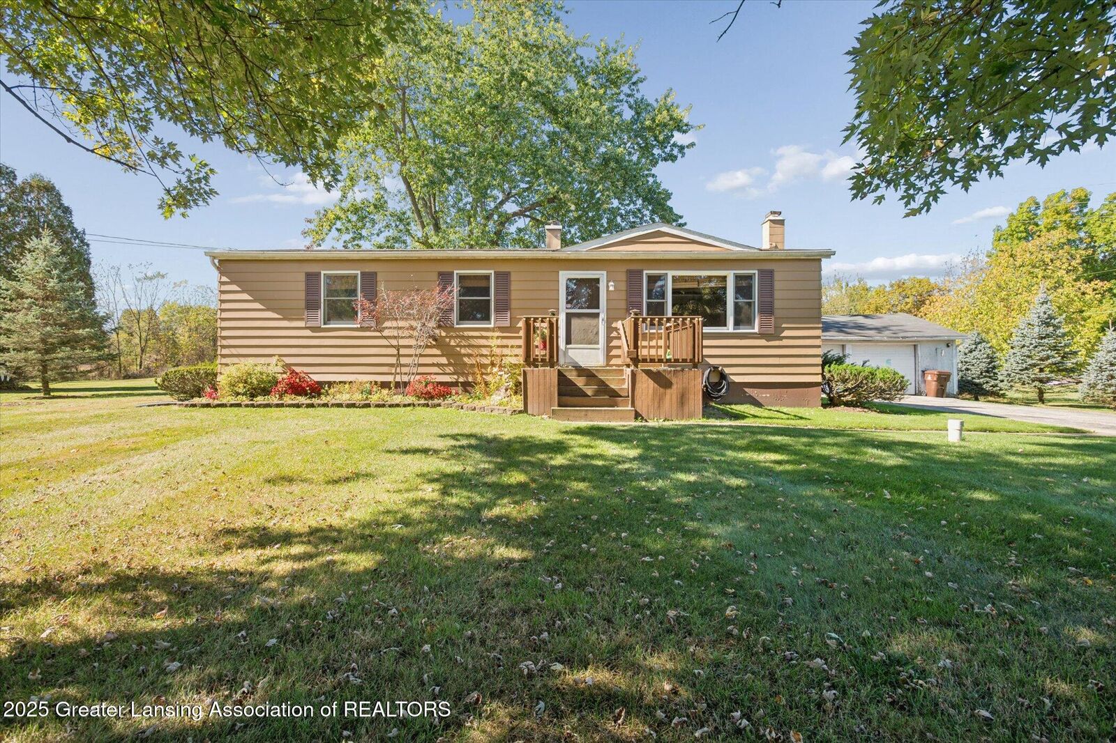 Property Photo: 9520 Fenner Road MI 48872