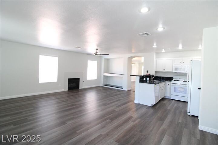 Property Photo:  301 Laguna Glen Drive  NV 89014 