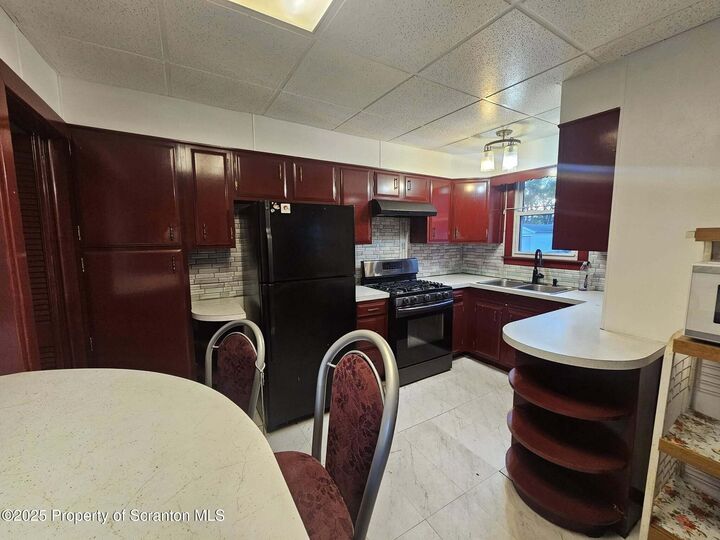 Property Photo: 423 W Lackawanna Avenue 1 PA 18447