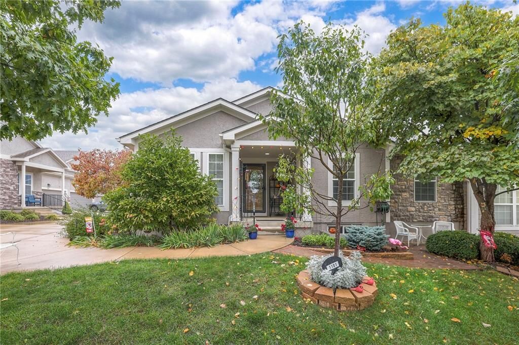 Property Photo:  21702 W 119th Terrace 1101  KS 66061 