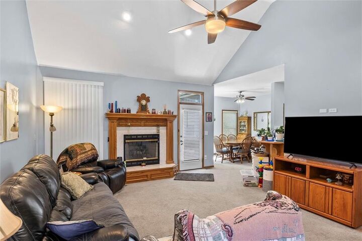 Property Photo:  147 W Colleen Court  KS 66030 