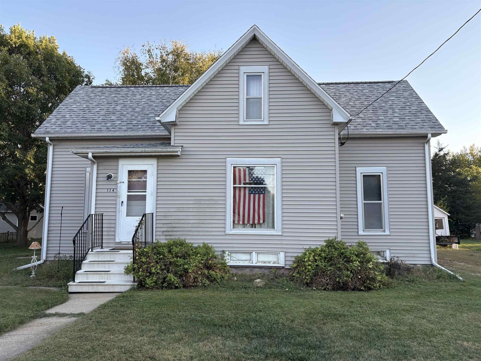 Property Photo: 154 Hawley Street IA 50648