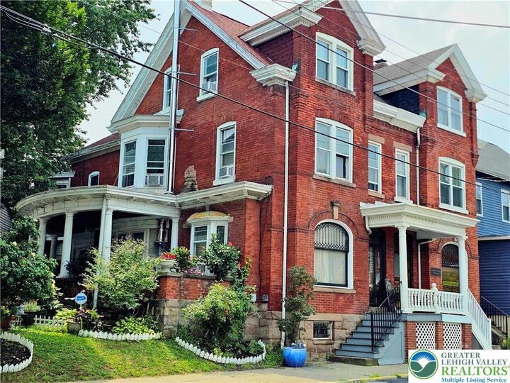 752 Walnut Avenue  Easton PA 18042 photo