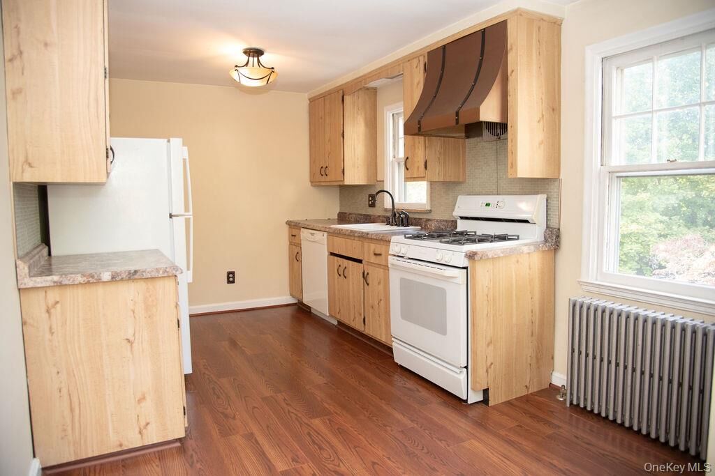 Property Photo:  14 Hovenkamp Avenue  NY 10954 