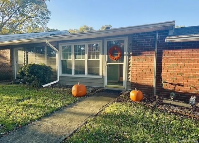 Property Photo:  261 Unit D Newcastle Court  NY 11961