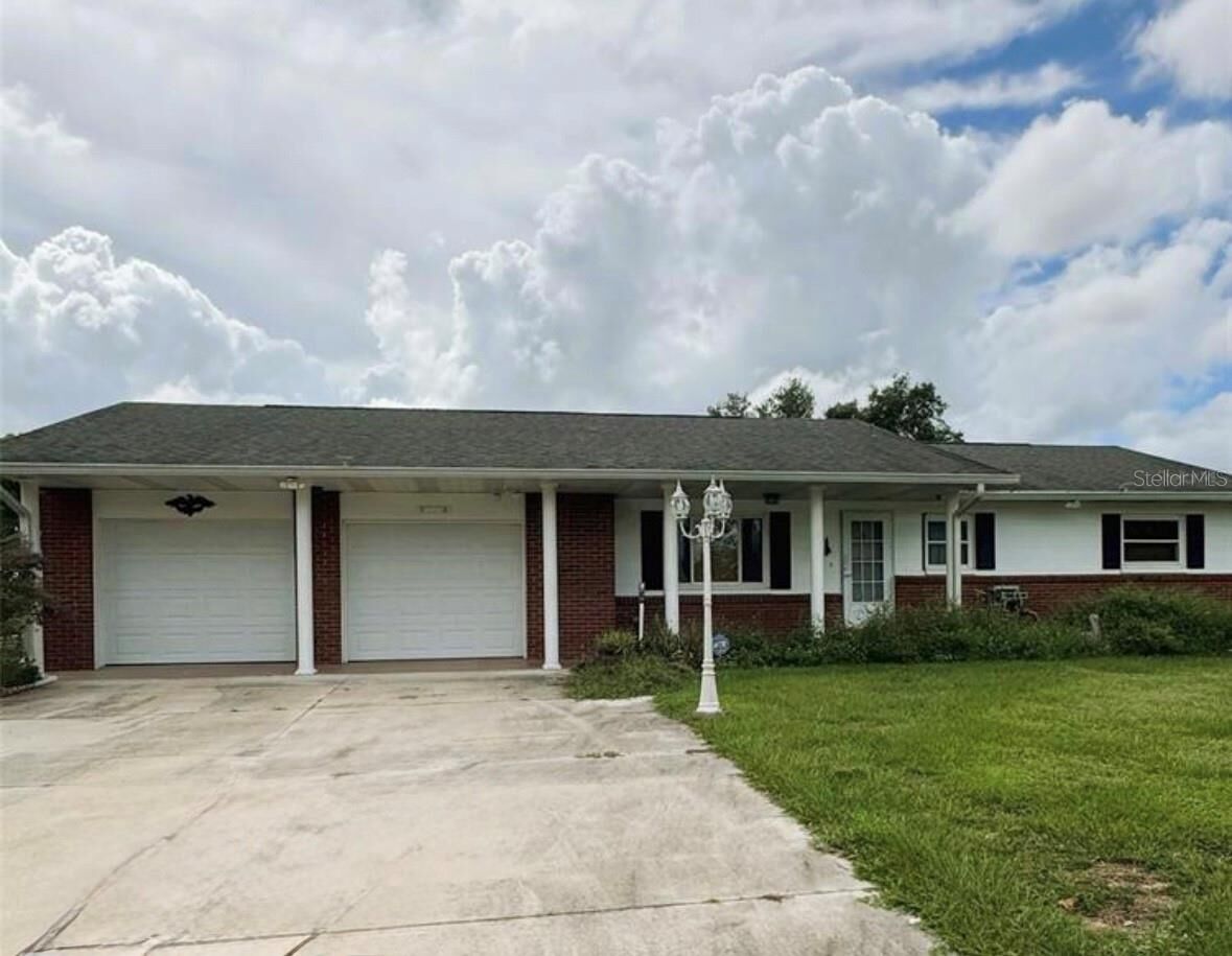 Property Photo: 37116 Nicole Avenue FL 33541
