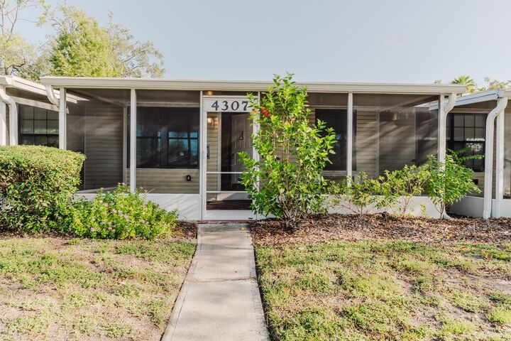 Property Photo:  4307 E Michigan Street 4307  FL 32812 