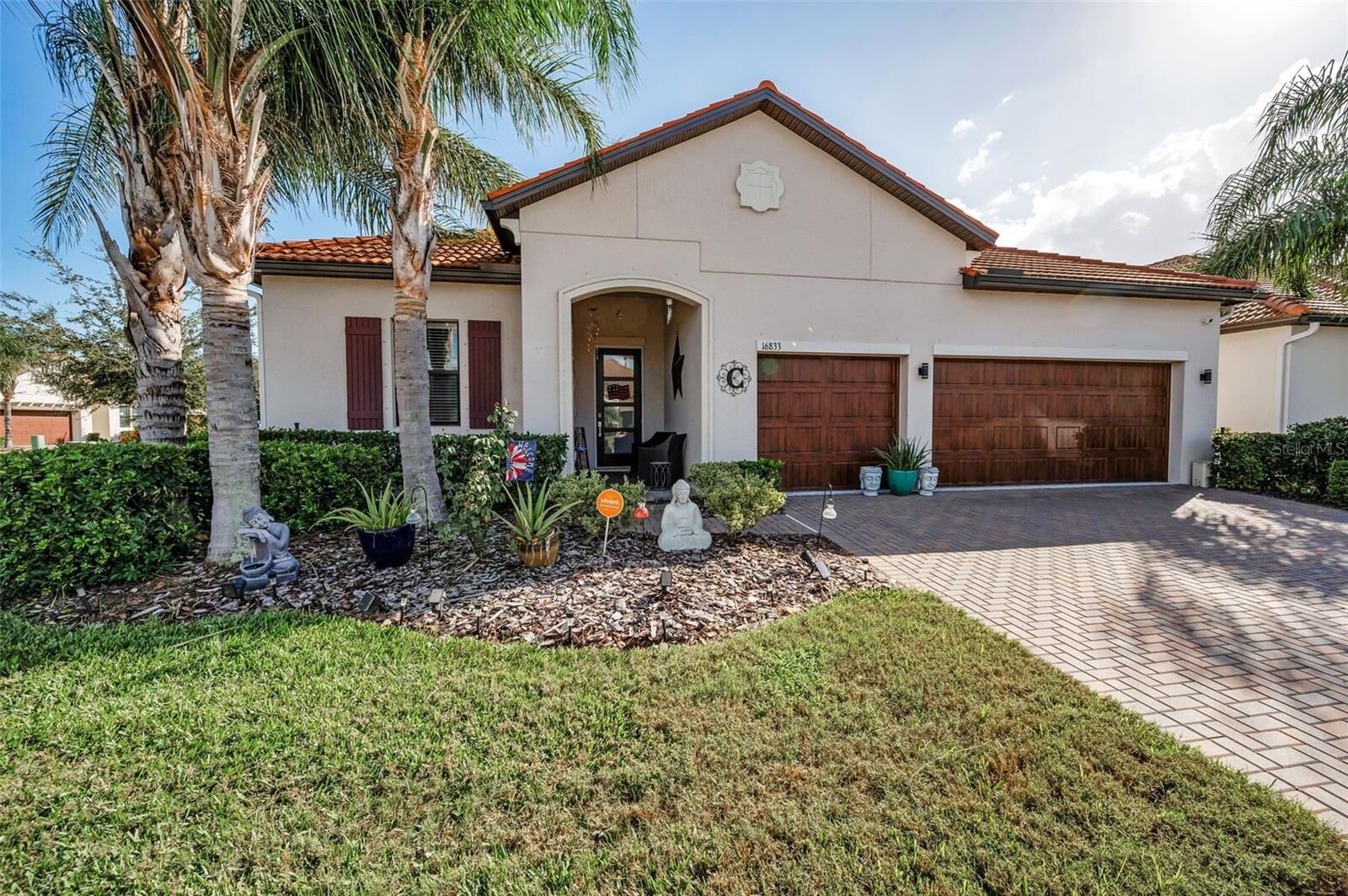 Property Photo: 16833 Banner Shell Place FL 33598
