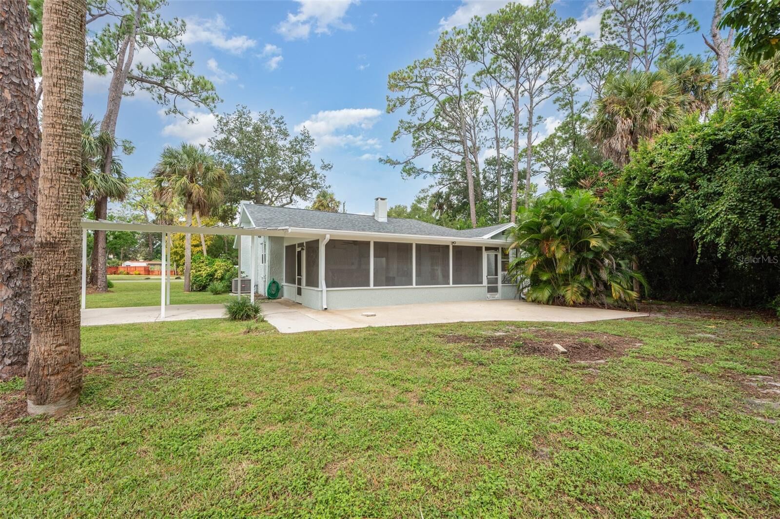 Property Photo: 215 Ponce De Leon Boulevard FL 32114