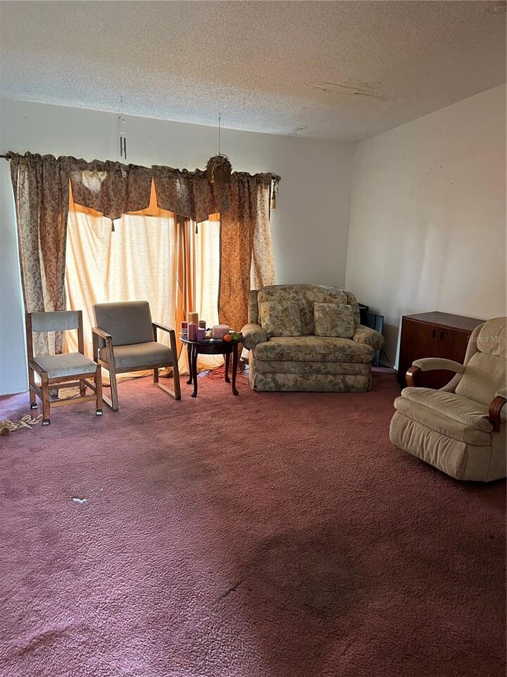 Property Photo:  1021 Old Field Drive  FL 33511 