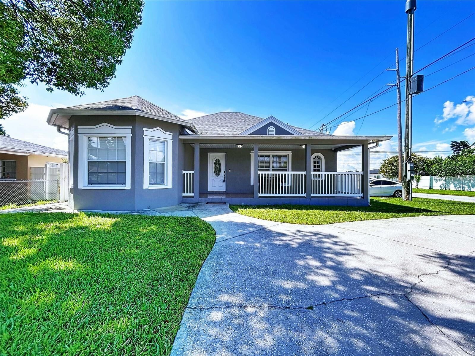 Property Photo: 3324 W Abdella Street FL 33607