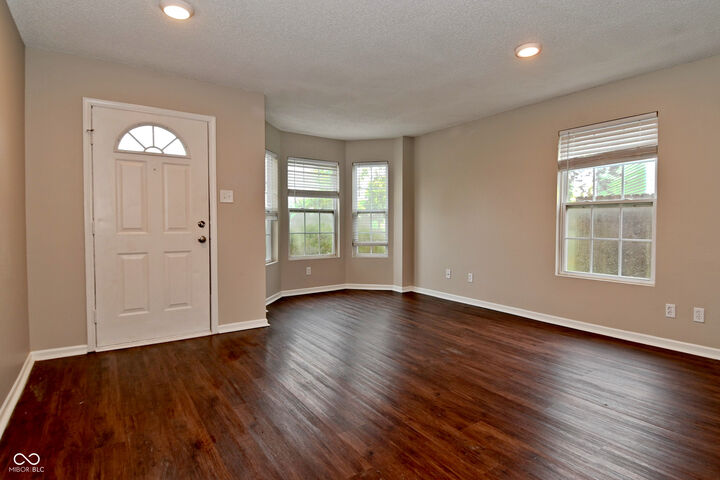 Property Photo:  991 Ravine Drive  IN 46131 
