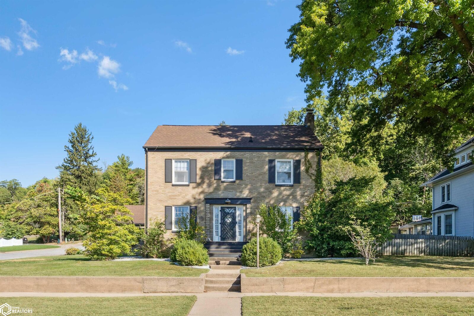 Property Photo:  1135 Avenue C  IA 52627