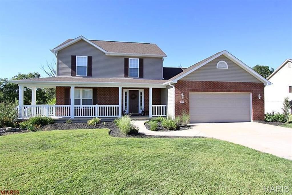 Property Photo: 169 Echo Lake Circle MO 63025