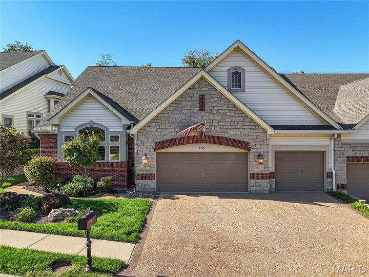 735 Stonebluff Court  Chesterfield MO 63005 photo