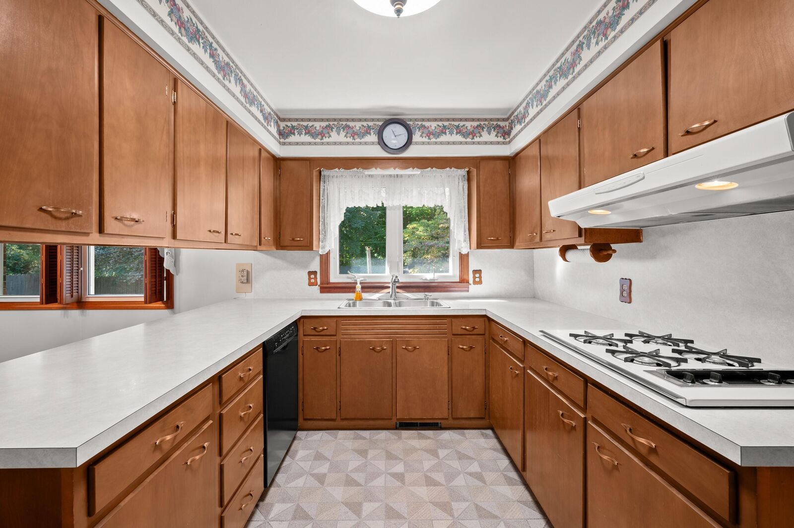 Property Photo: 792 Lonesome Pine Trail MI 49085