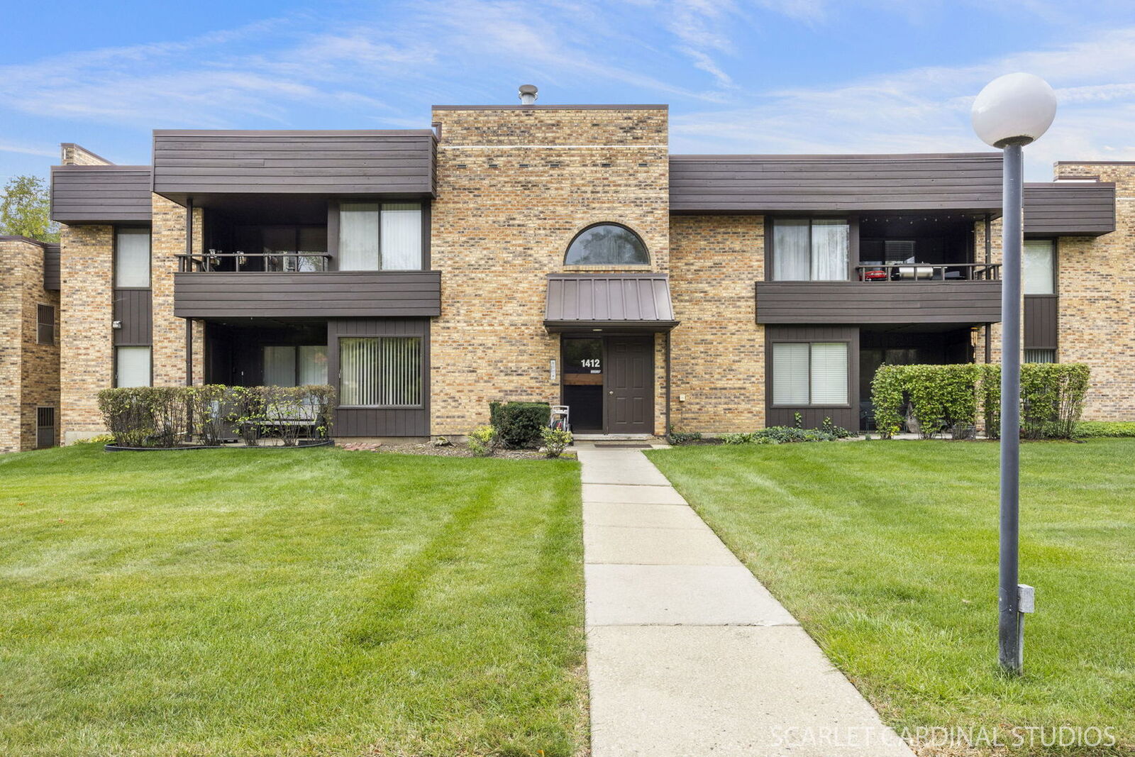 Property Photo:  1412 N Sterling Avenue 203  IL 60067 