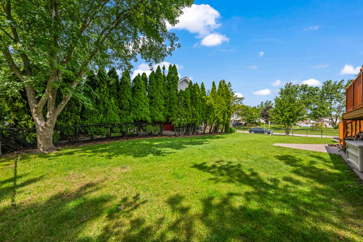 Property Photo:  3590 Winston Drive  IL 60192 